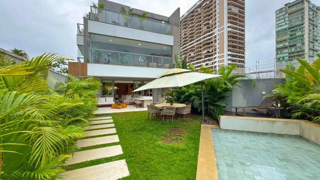 Claris Casa e Clube