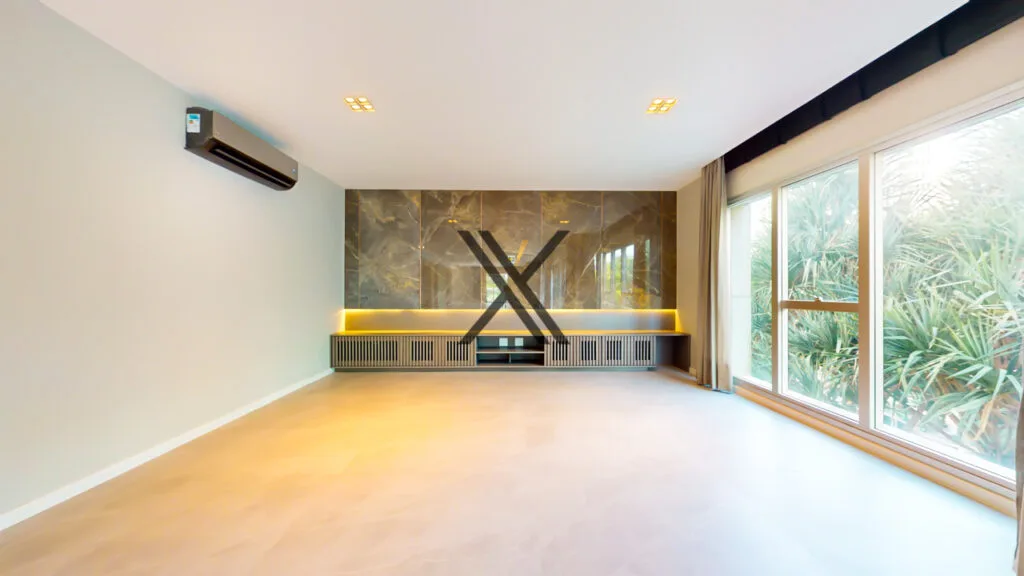 FontVieille Peninsula