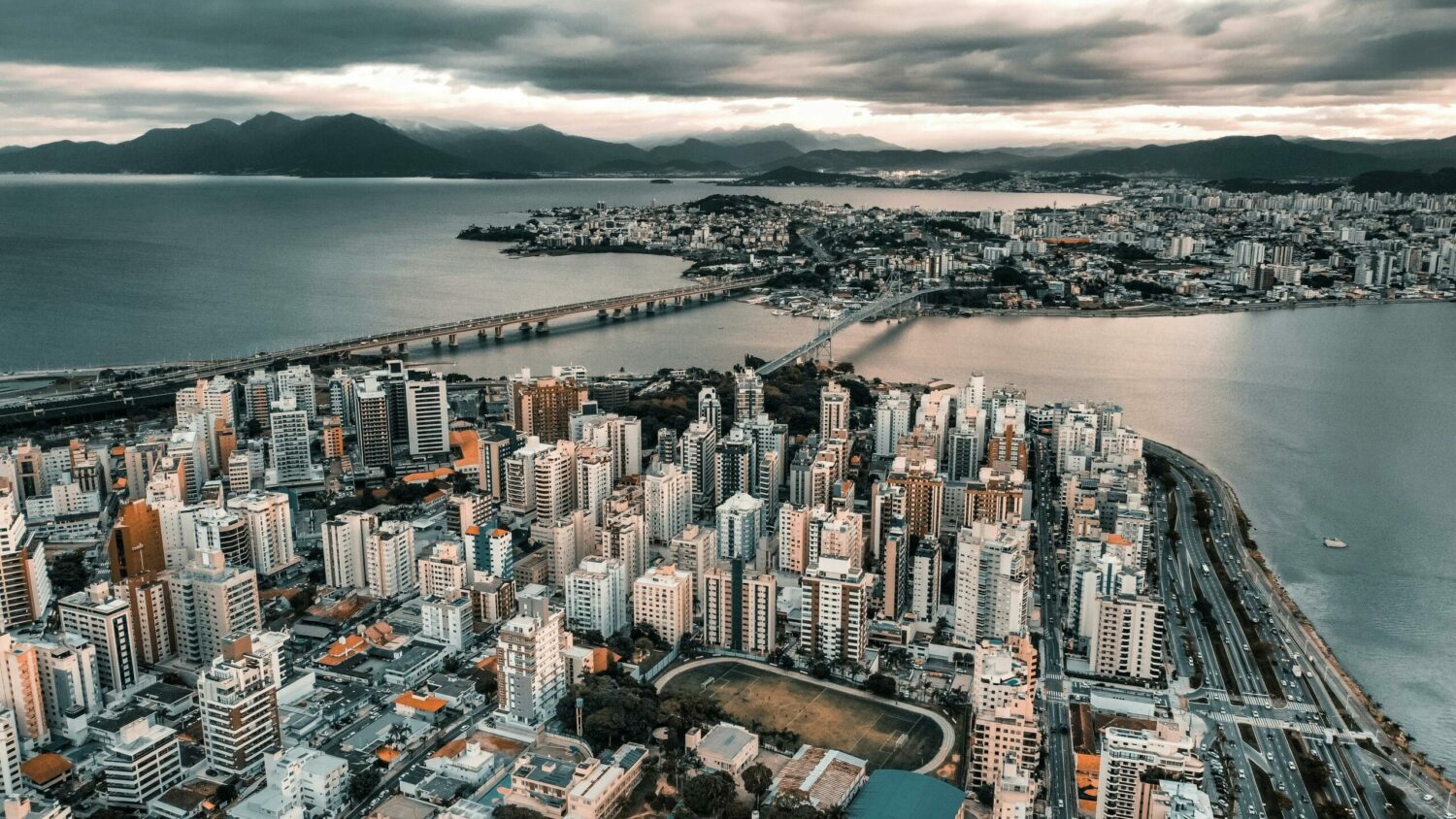 Aluguel em Bairro de Florianópolis Dobra em 7 Anos: Impactos e Tendências
