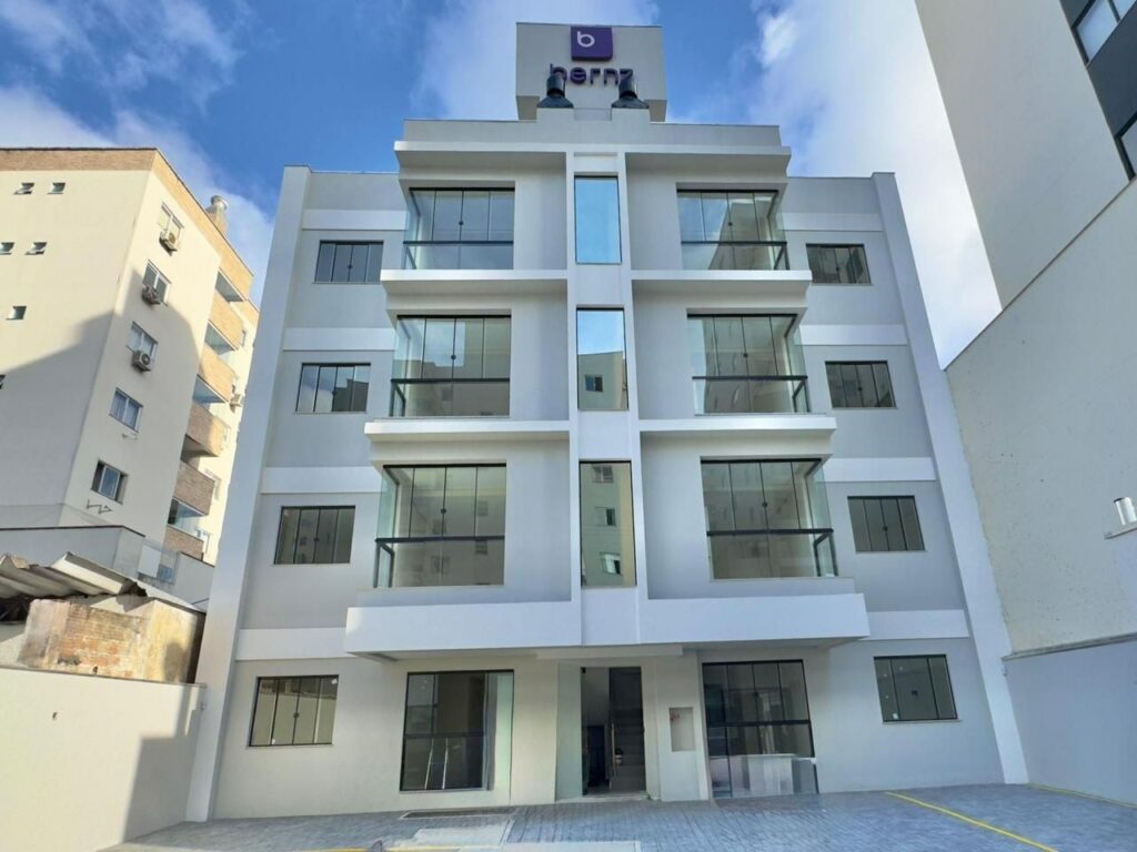 Flor de Cerejeira Residencial Camboriú